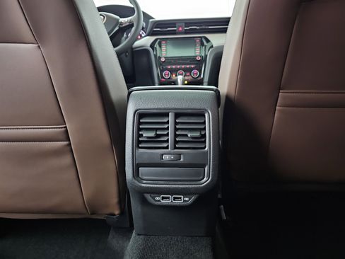 Used 2021 Volkswagen Passat 2.0T SE image 30