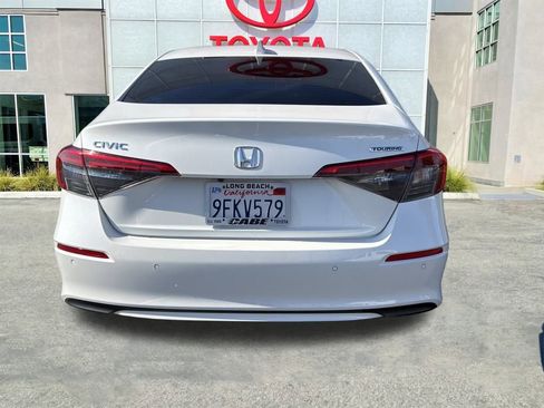Used 2023 Honda Civic Touring image 7