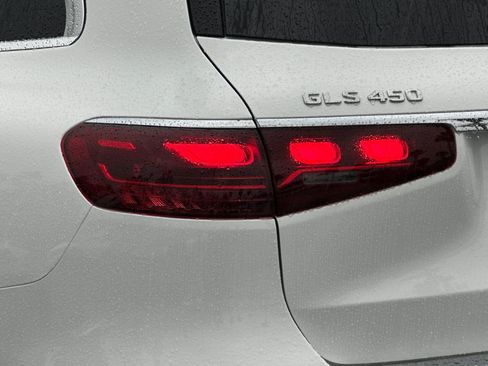 New 2026 Mercedes-Benz GLS 450 4MATIC image 15