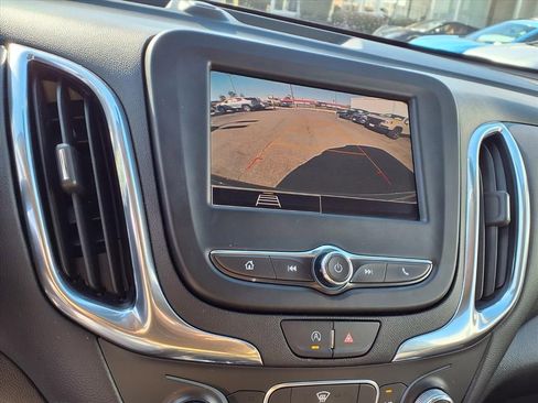 Used 2023 Chevrolet Equinox LT image 6