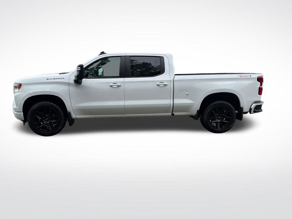 Used 2024 Chevrolet Silverado 1500 RST w/ Max Trailering Package AWD/4WD image 2