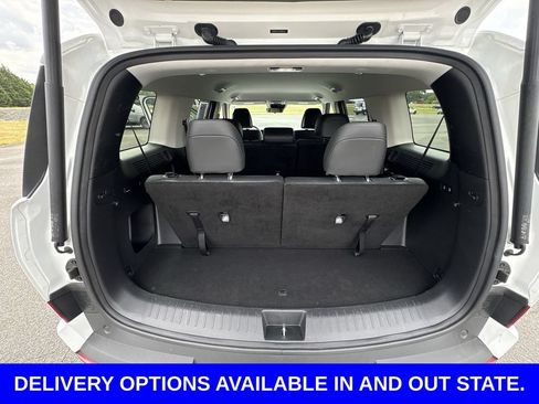Used 2025 Hyundai Santa Fe SEL FWD image 25