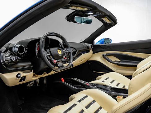 Used 2023 Ferrari F8 Tributo RWD image 3