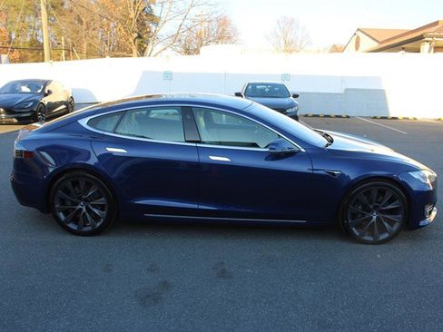 Used 2021 Tesla Model S Long Range Plus image 9