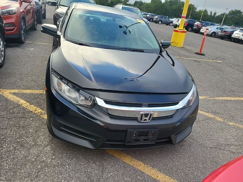 Used 2017 Honda Civic EX image 2