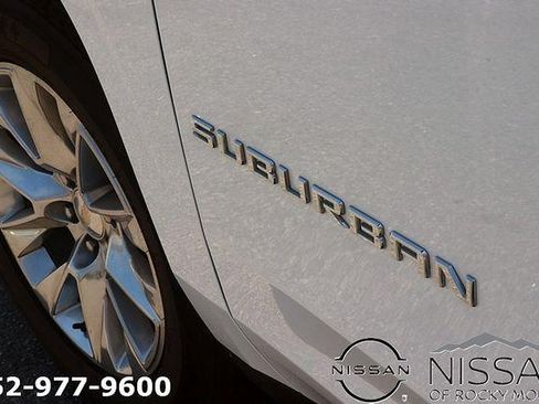 Used 2023 Chevrolet Suburban Premier RWD image 9