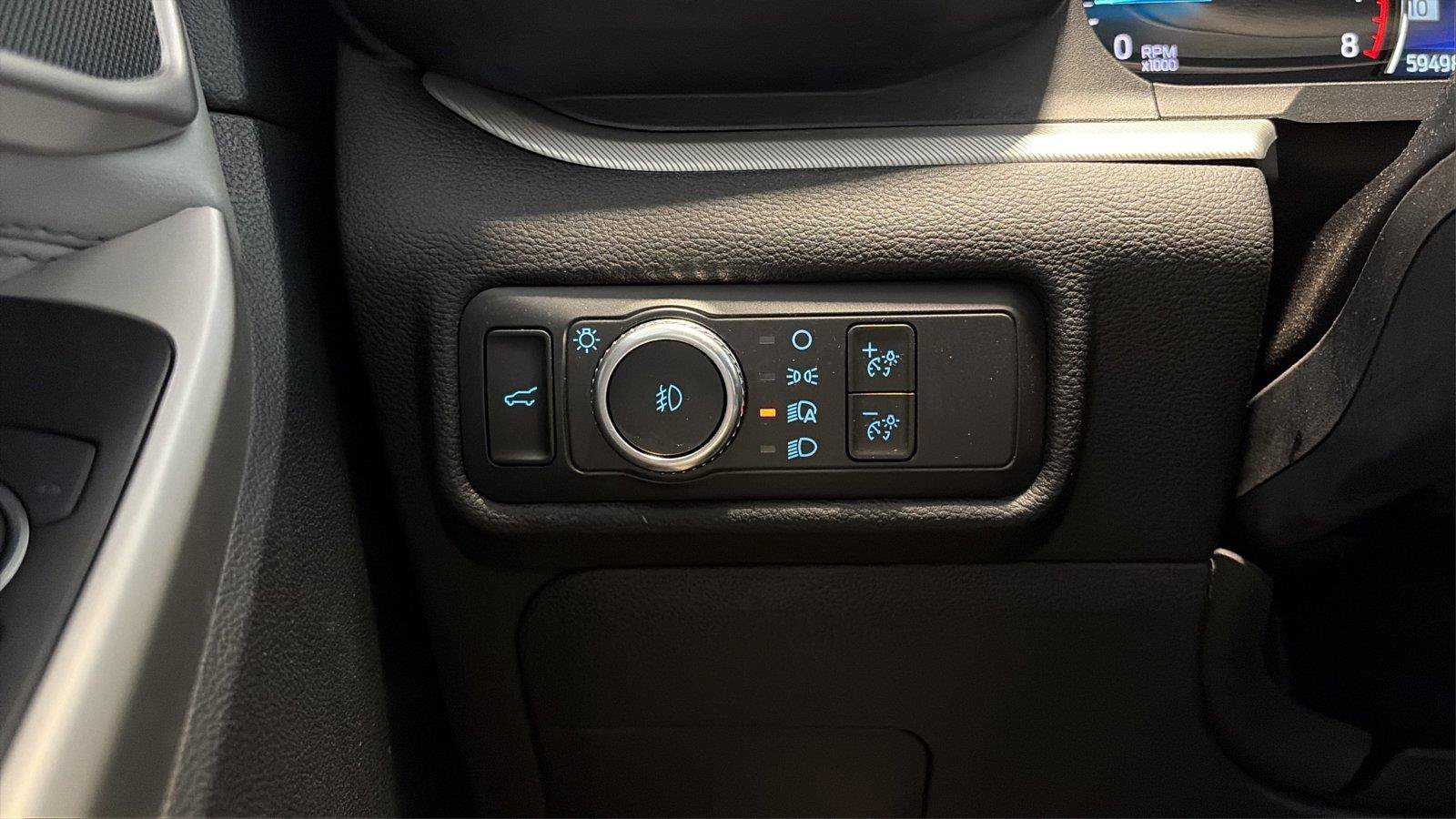 Used 2022 Ford Explorer XLT w/ Equipment Group 202A RWD image 27