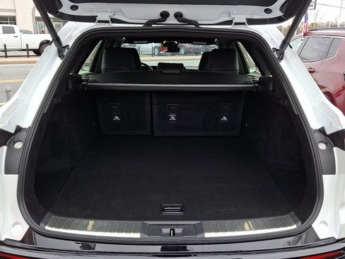 Used 2025 Toyota Crown Signia image 20