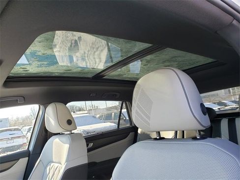 New 2026 Volkswagen Atlas Cross Sport SEL Premium R-Line image 7