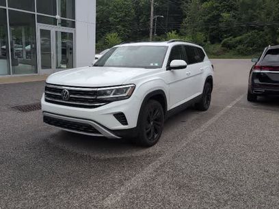 Used 2023 Volkswagen Atlas SE w/ Panoramic Sunroof Package