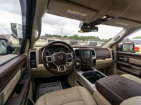 Used 2016 RAM 1500 Laramie w/ Convenience Group image 15