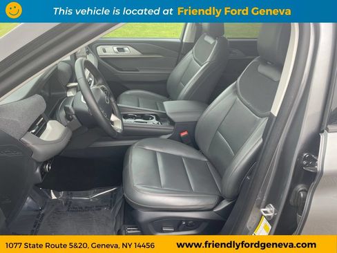 Used 2025 Ford Explorer Active w/ Active Comfort Package AWD/4WD image 14