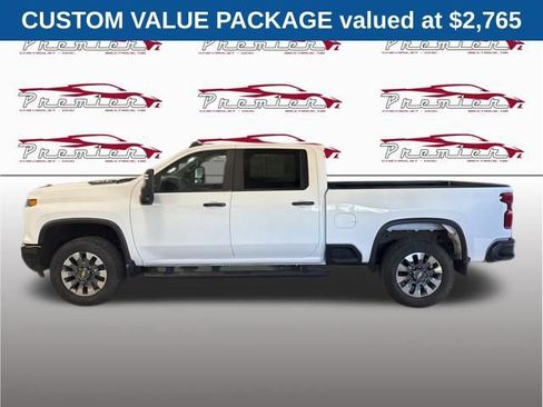 Used 2024 Chevrolet Silverado 2500 Custom w/ Custom Value Package AWD/4WD image 2