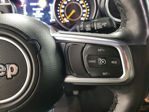 Used 2023 Jeep Wrangler Unlimited Sahara AWD/4WD image 49