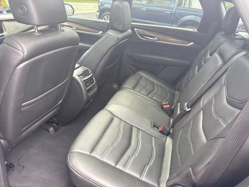 Used 2018 Cadillac XT5 Platinum w/ Driver Assist Package AWD/4WD image 15