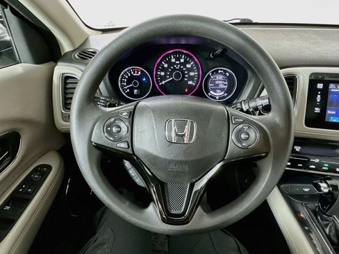 Used 2016 Honda HR-V EX image 11