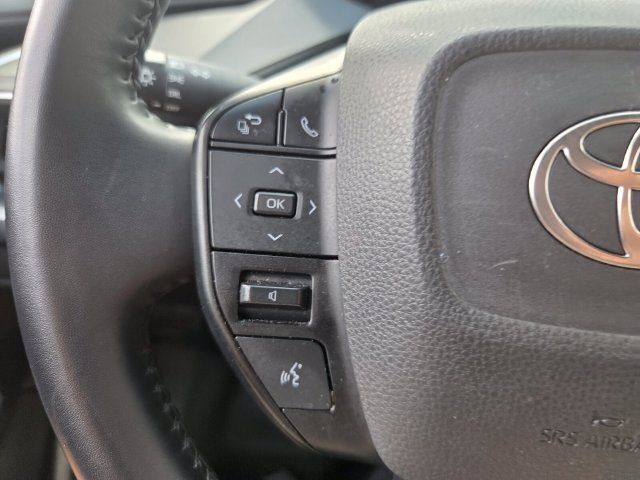 Used 2024 Toyota Prius LE FWD image 35