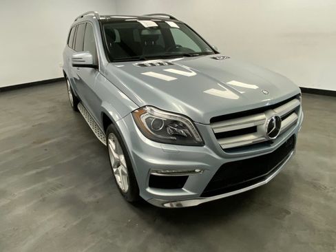 Used 2015 Mercedes-Benz GL 550 4MATIC image 9