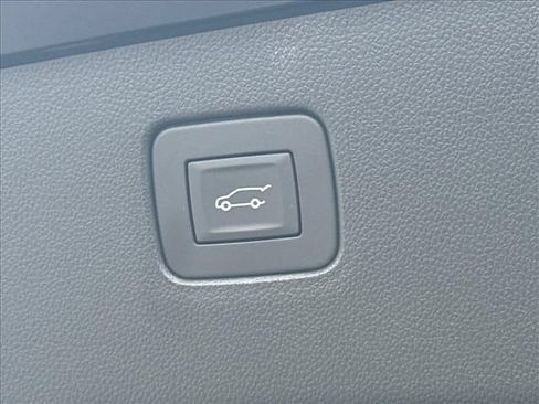New 2026 Buick Envista Sport Touring w/ Convenience I Package FWD image 12