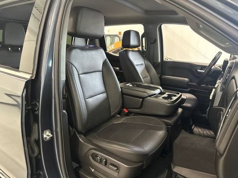 Used 2021 GMC Sierra 1500 SLT w/ X31 Off-Road Package AWD/4WD image 29