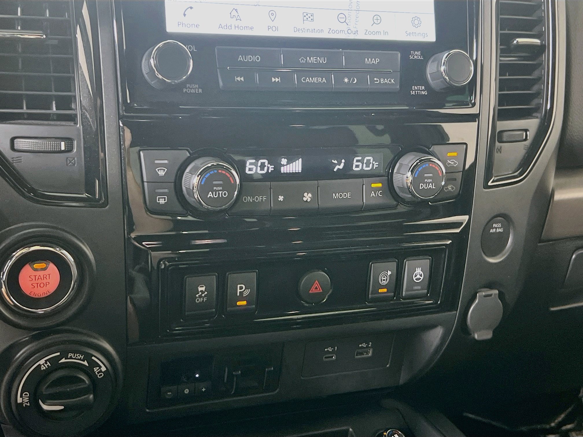 Used 2024 Nissan Titan PRO-4X w/ Pro-4x Convenience Package AWD/4WD image 16