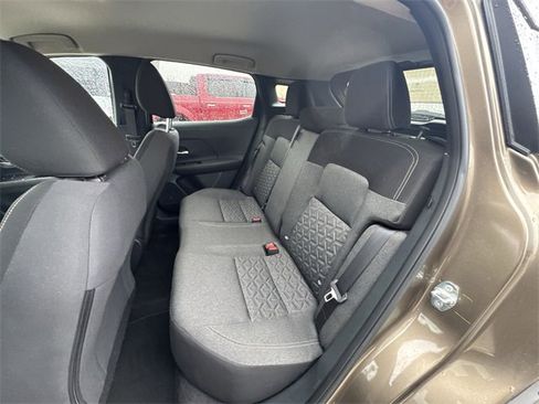 Certified 2025 Nissan Kicks SV image 21