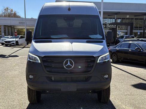 Used 2024 Mercedes-Benz Sprinter 144 Cargo image 2