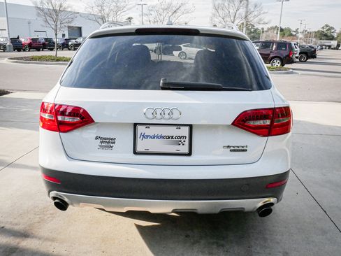 Used 2016 Audi A4 Premium image 9