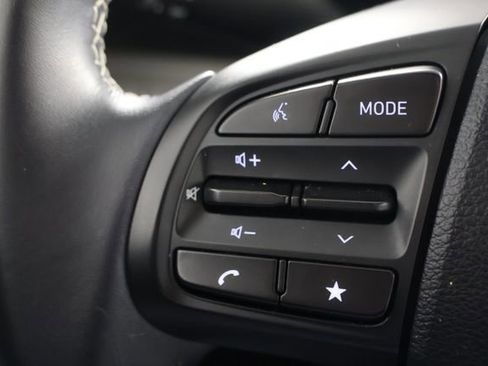 Used 2023 Hyundai Venue SEL w/ Cargo Package image 11