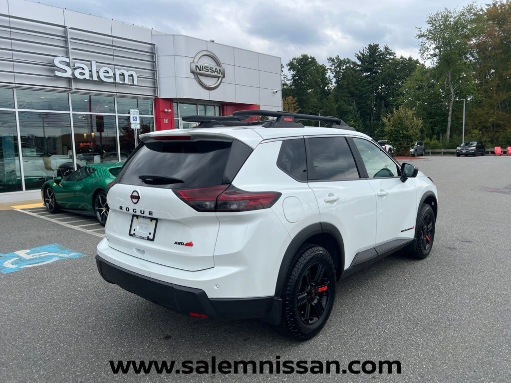 Certified 2026 Nissan Rogue SV AWD/4WD image 7