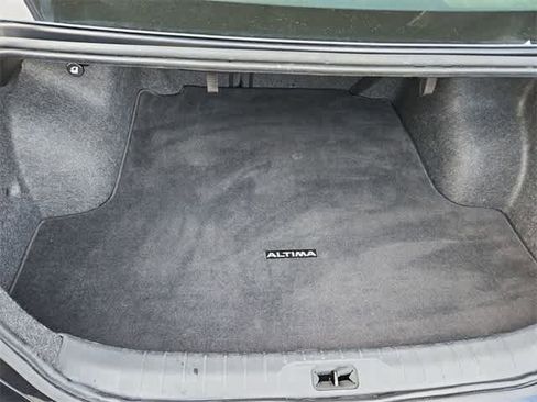 Used 2022 Nissan Altima 2.5 SR image 32