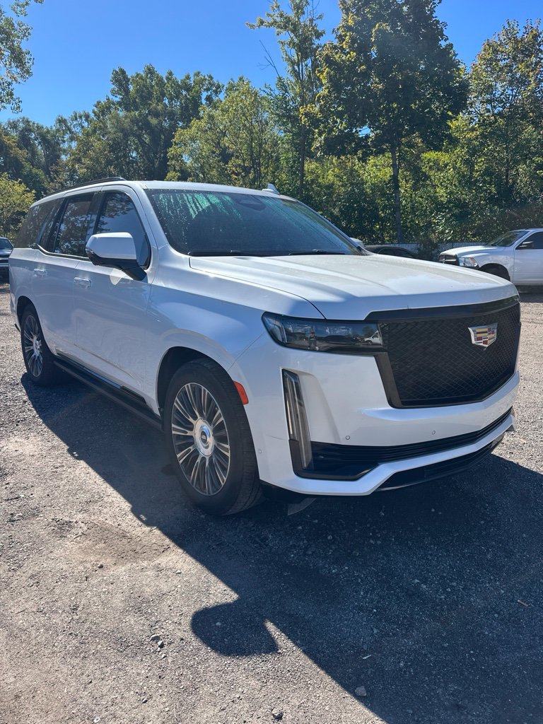 Used 2022 Cadillac Escalade Sport w/ Touring Package AWD/4WD image 5