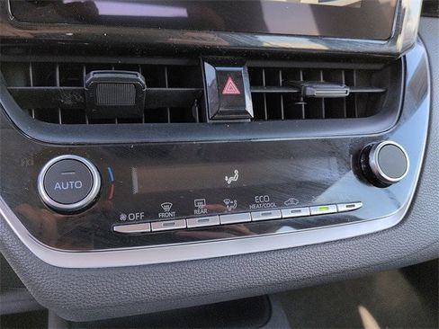 Certified 2025 Toyota Corolla LE image 23