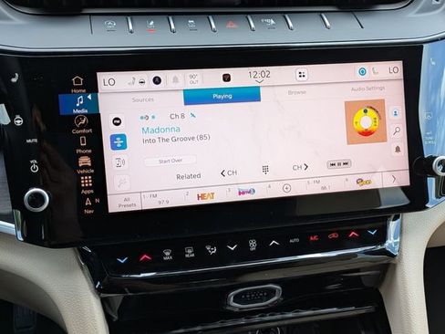New 2026 Jeep Grand Cherokee Limited AWD/4WD image 24