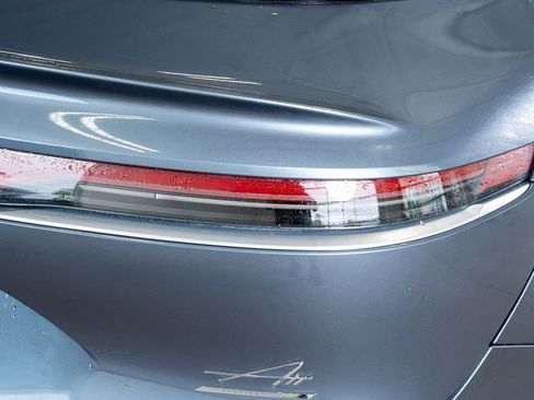 Used 2024 Lucid Air Touring AWD/4WD image 13