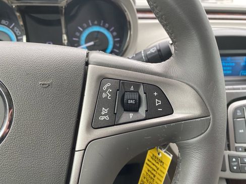 Used 2012 Buick LaCrosse Premium image 22