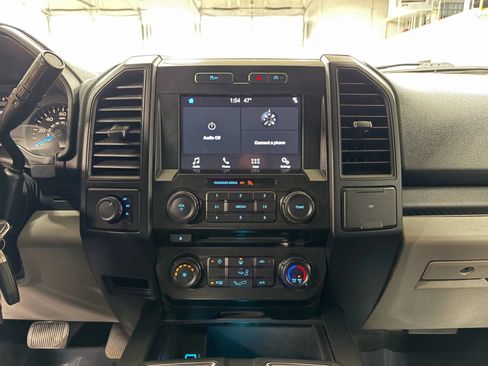 Used 2017 Ford F150 XL w/ Equipment Group 101A Mid image 41