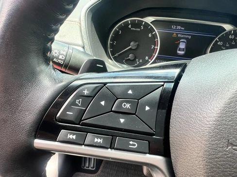 Used 2019 Nissan Altima 2.5 SR w/ SR Premium Package FWD image 9