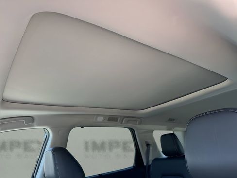 Used 2025 Nissan Pathfinder Platinum w/ Cargo Package image 12