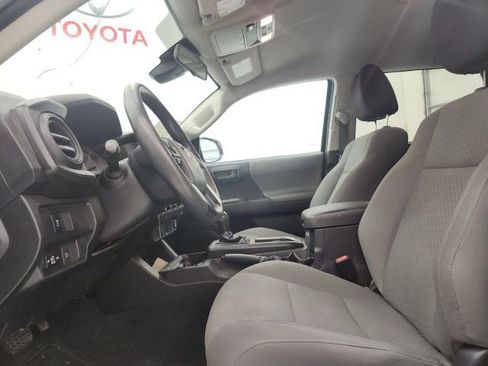 Used 2020 Toyota Tacoma SR image 13