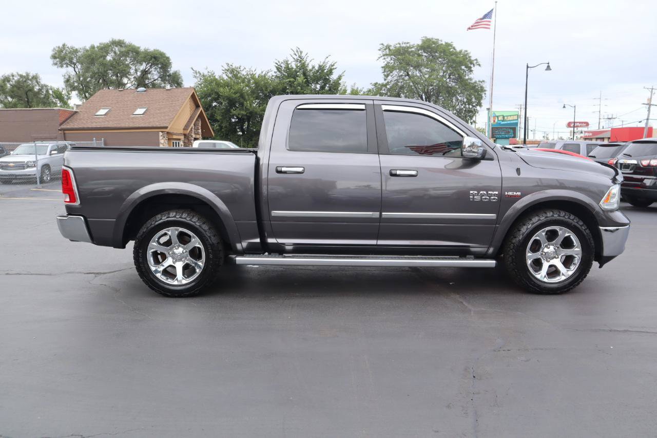 Used 2017 RAM 1500 Laramie w/ Convenience Group AWD/4WD image 6
