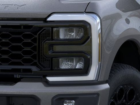 New 2026 Ford F250 Lariat w/ Black Appearance Package image 45