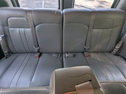 Used 2017 Chevrolet Express 3500 LT w/ LT Preferred Equipment Group RWD image 20