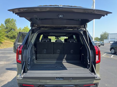 Used 2025 Ford Expedition Tremor AWD/4WD image 24