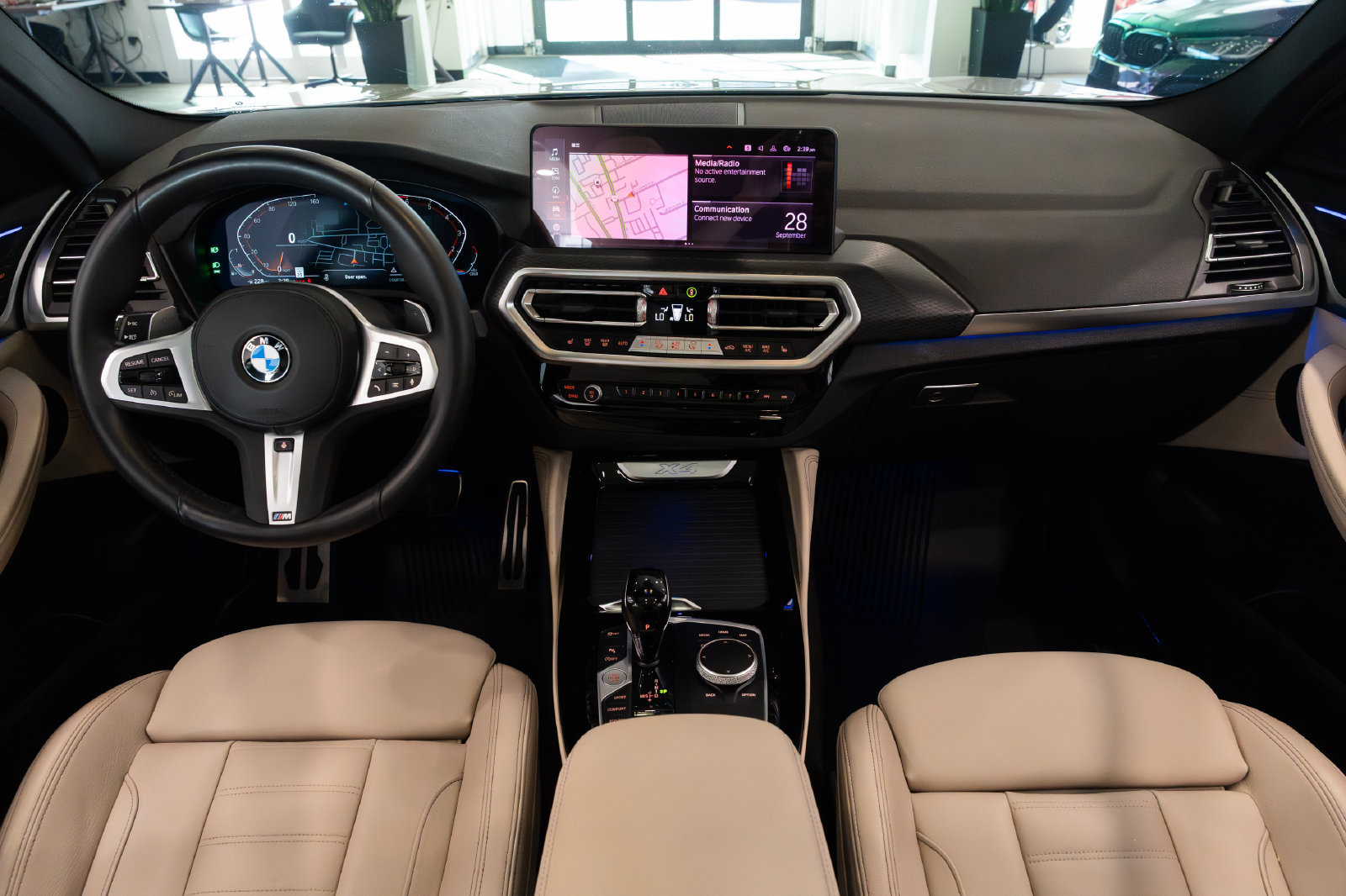Used 2023 BMW X4 xDrive30i w/ M Sport Package AWD/4WD image 9