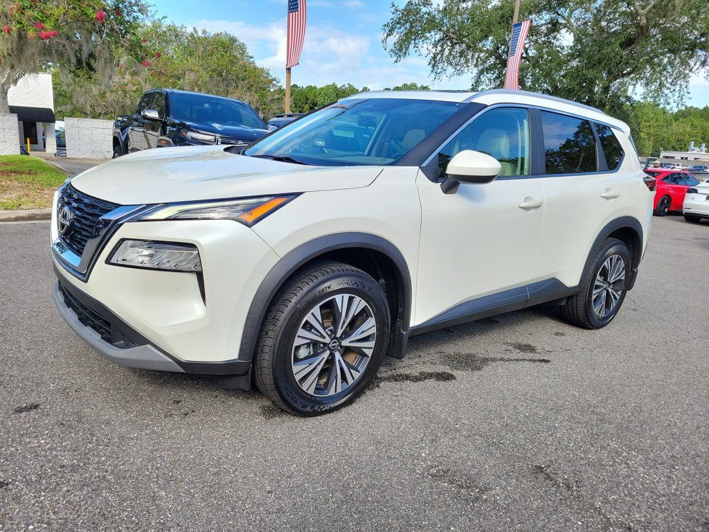 Used 2023 Nissan Rogue SV w/ SV Premium B Package FWD image 2