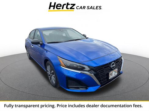 Used 2025 Nissan Altima 2.5 SV FWD image 1