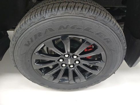 Used 2022 GMC Canyon Elevation Standard w/ Convenience Package image 24