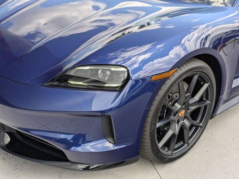 New 2025 Porsche Taycan GTS AWD/4WD image 12