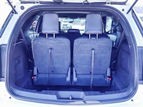 Used 2015 Ford Explorer XLT image 14
